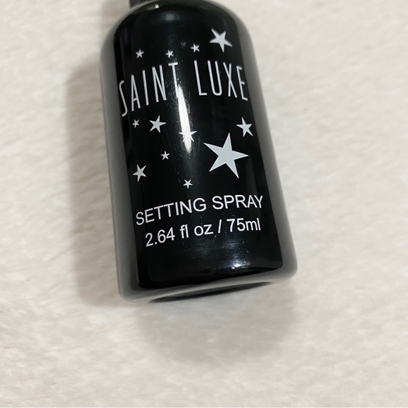 Saint Luxe Makeup Setting Spray - Picture 3 of 5